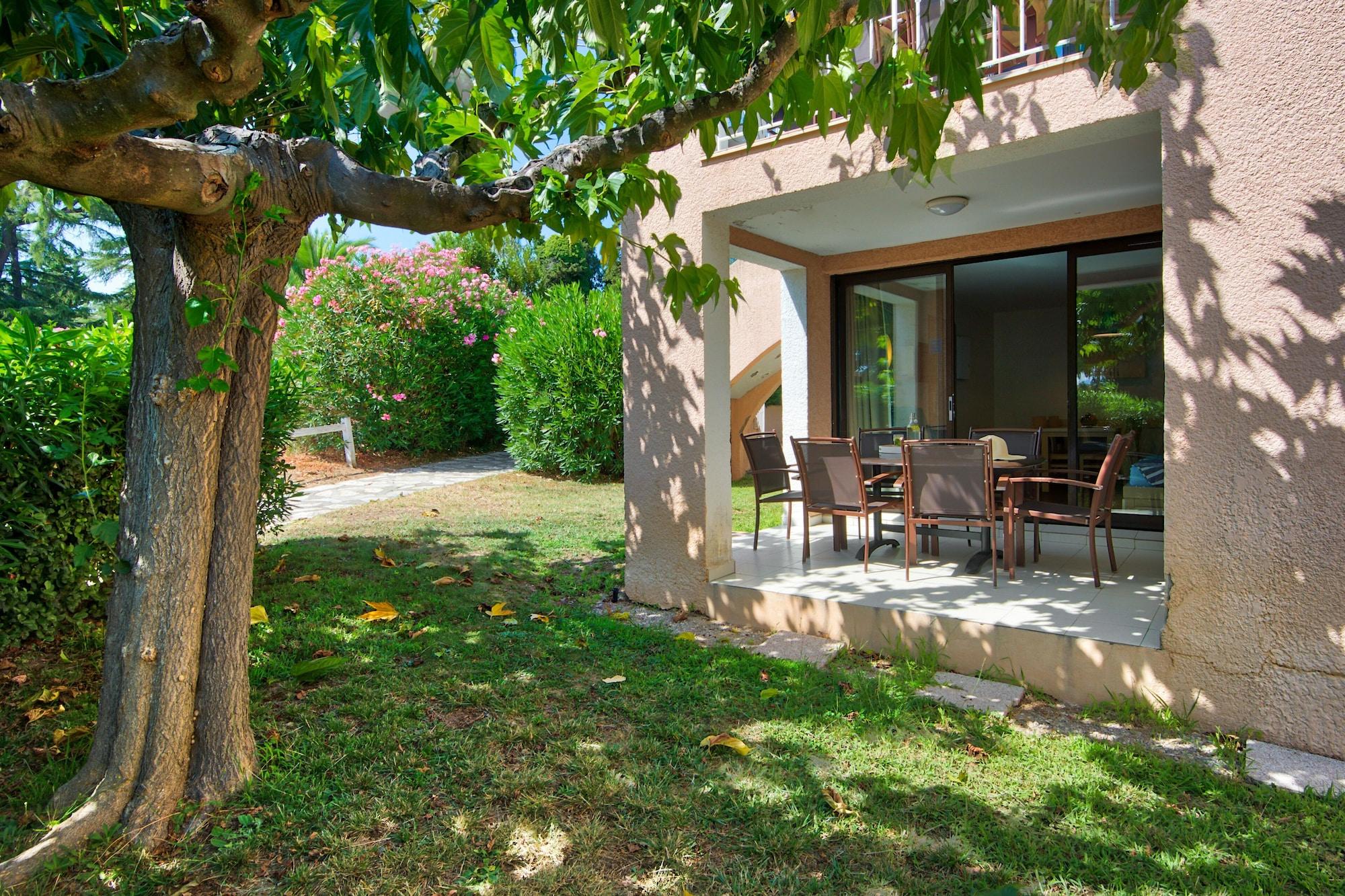 Residence Pierre & Vacances Les Parcs De Grimaud Luaran gambar