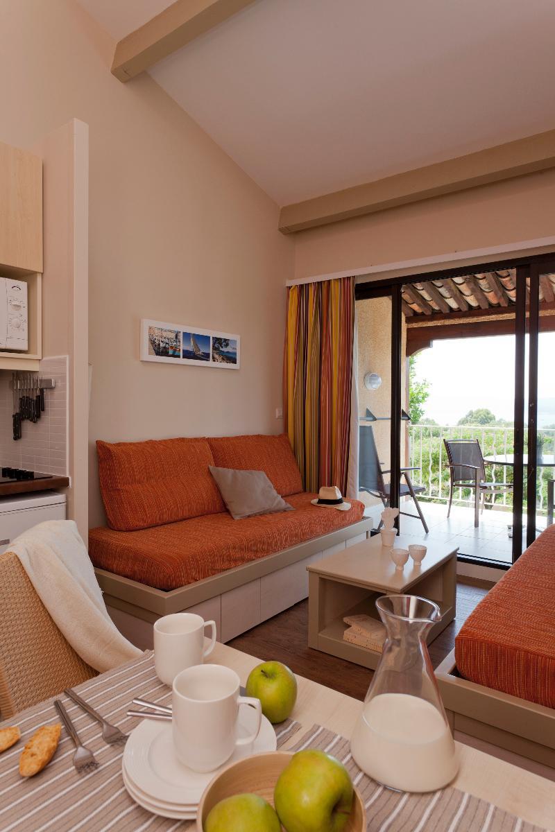 Residence Pierre & Vacances Les Parcs De Grimaud Luaran gambar